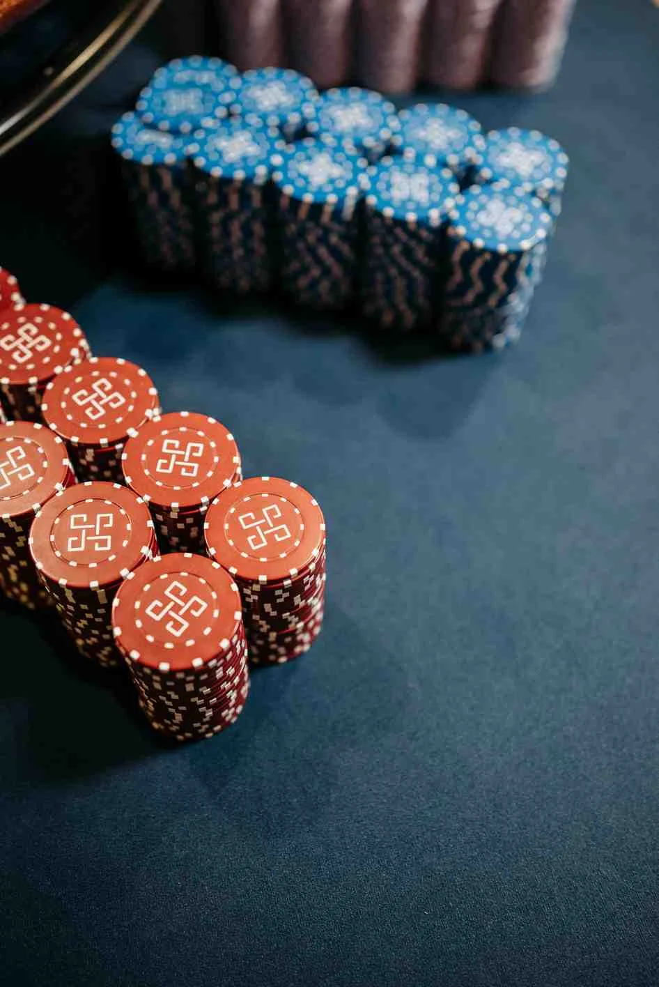 Diferencias entre casinos en línea y casinos en tierra